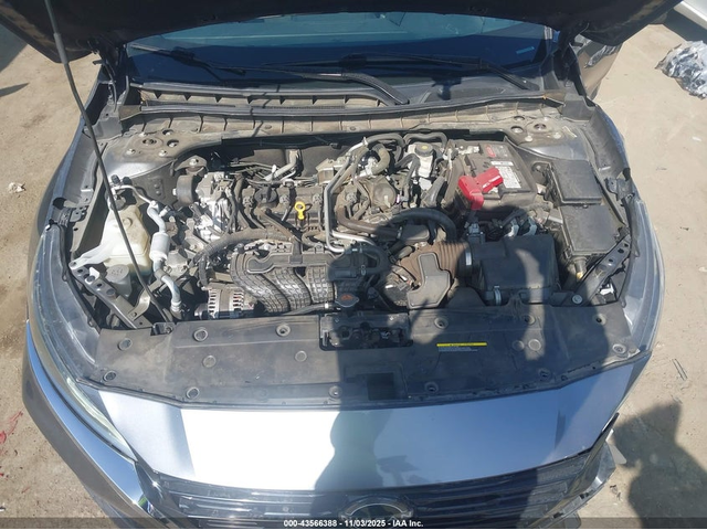 Nissan Altima 2.5L I-4 DI, DOHC, VVT, 188HP Front Wheel Drive - автомобили, коли, обяви за нови и употребявани 9