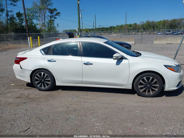 Nissan Altima 2.5L I-4 DOHC, VVT, 179HP Front Wheel Drive - автомобили, коли, обяви за нови и употребявани 12