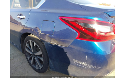 nissan-altima-2-5l-i-4-dohc-vvt-179hp-front-wheel-drive - 5