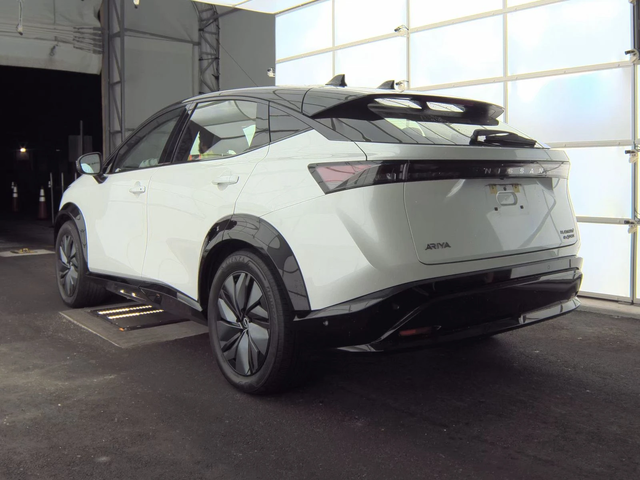 Nissan Ariya PLATINUM+ e-4ORCE ОБДУХВАНЕ/HEAD-UP/FULL - автомобили, коли, обяви за нови и употребявани 3