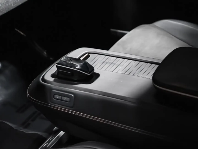 Nissan Ariya ENGAGE * - автомобили, коли, обяви за нови и употребявани 11