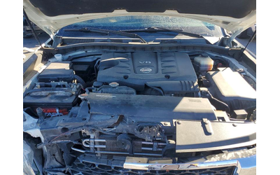 Nissan Armada 5.6L 8 Rear-wheel drive - автомобили, коли, обяви за нови и употребявани 11