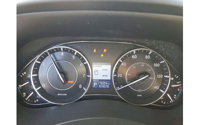 Nissan Armada 5.6L 8 Rear-wheel drive - автомобили, коли, обяви за нови и употребявани 8