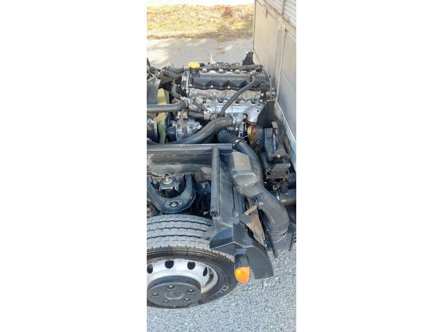 Nissan Capstar 2.5 tdi уникат - автомобили, коли, обяви за нови и употребявани 15