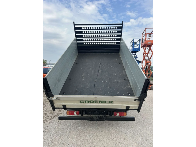 Nissan Capstar - автомобили, коли, обяви за нови и употребявани 7