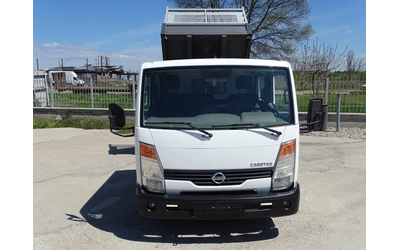 nissan-capstar - 1