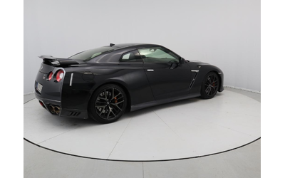 Nissan GT-R - автомобили, коли, обяви за нови и употребявани 15