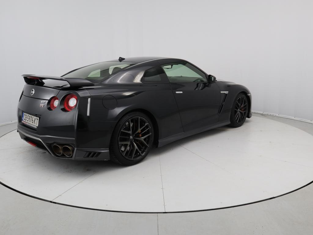 Nissan GT-R - автомобили, коли, обяви за нови и употребявани 16