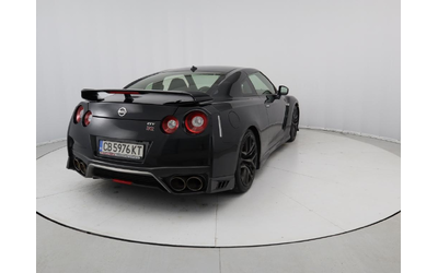 Nissan GT-R - автомобили, коли, обяви за нови и употребявани 18