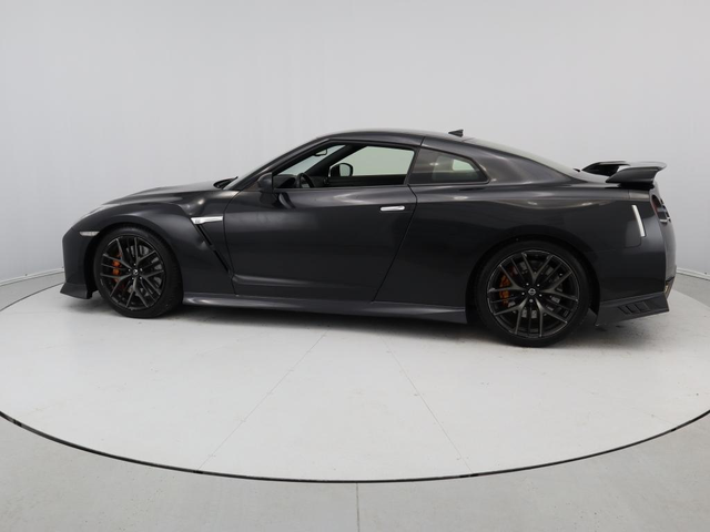 Nissan GT-R - автомобили, коли, обяви за нови и употребявани 28