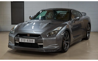 nissan-gt-r - 0