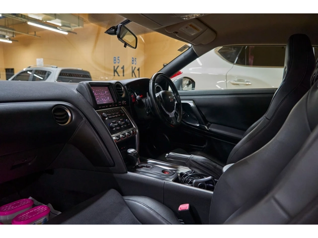Nissan Gt-r 18.799KM* КРАЙНА ЦЕНА - автомобили, коли, обяви за нови и употребявани 8