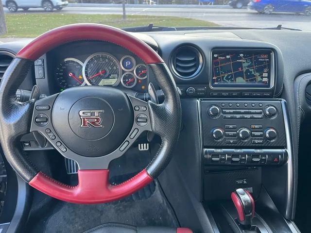 Nissan Gt-r Black Edition - автомобили, коли, обяви за нови и употребявани 13