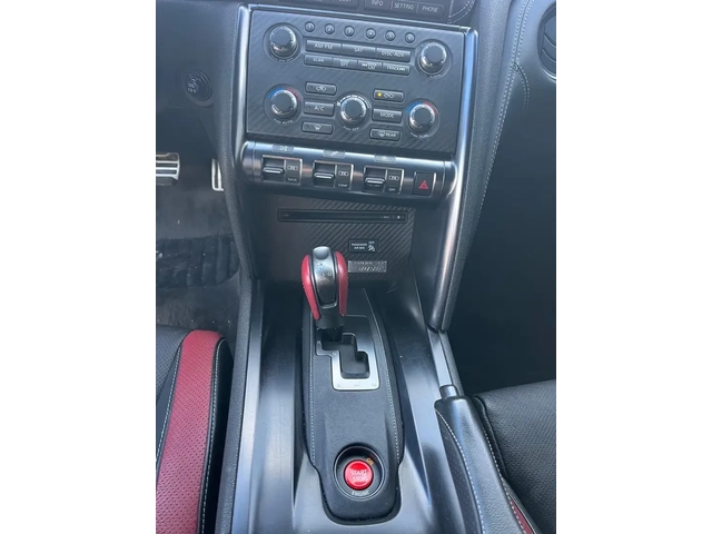 Nissan Gt-r Black Edition - автомобили, коли, обяви за нови и употребявани 14