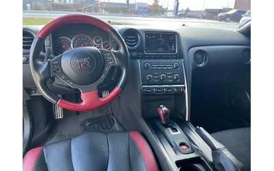 nissan-gt-r - 1