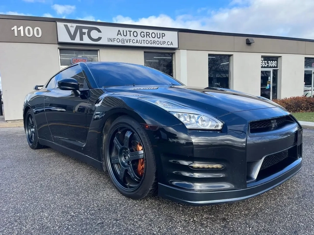 Nissan Gt-r Black Edition - автомобили, коли, обяви за нови и употребявани 4