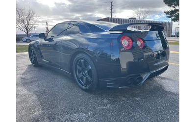 Nissan Gt-r Black Edition - автомобили, коли, обяви за нови и употребявани 6
