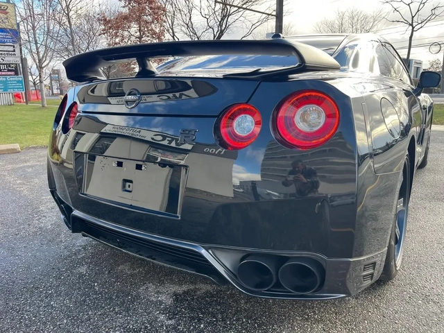 Nissan Gt-r Black Edition - автомобили, коли, обяви за нови и употребявани 8
