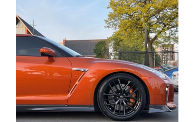 nissan-gt-r - 1