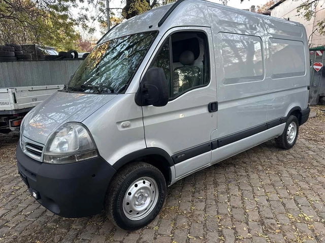 Nissan Interstar 2, 5 dci - автомобили, коли, обяви за нови и употребявани 0
