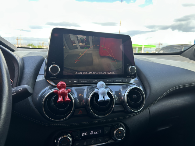 Nissan Juke 1.0 DIG-T N-Connecta - автомобили, коли, обяви за нови и употребявани 5