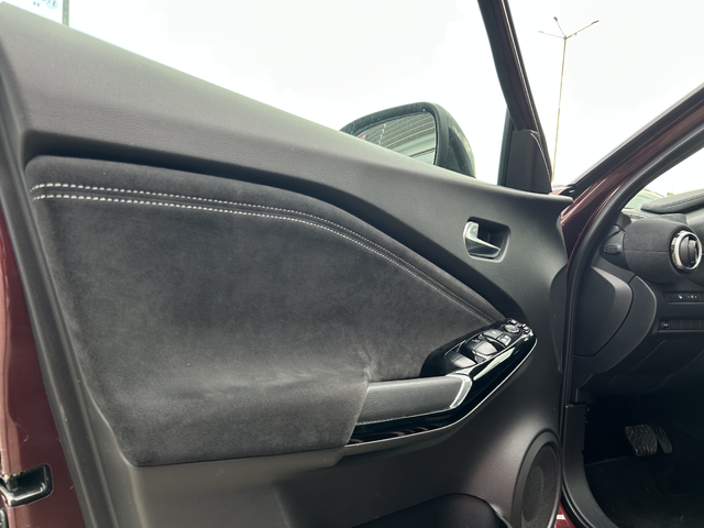 Nissan Juke 1.6 Hybrid Tekna КАПАРИРАН! - автомобили, коли, обяви за нови и употребявани 4