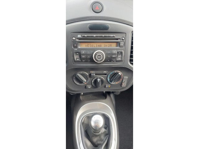 Nissan Juke 1.5 dci клима - автомобили, коли, обяви за нови и употребявани 15