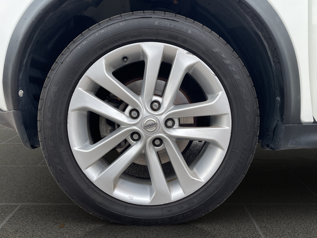 Nissan Juke Tekna 1.6i CVT - автомобили, коли, обяви за нови и употребявани 17