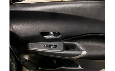 Nissan Kicks Front Wheel Drive - автомобили, коли, обяви за нови и употребявани 12