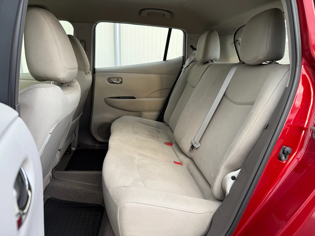 Nissan Leaf Zero Emission - автомобили, коли, обяви за нови и употребявани 13