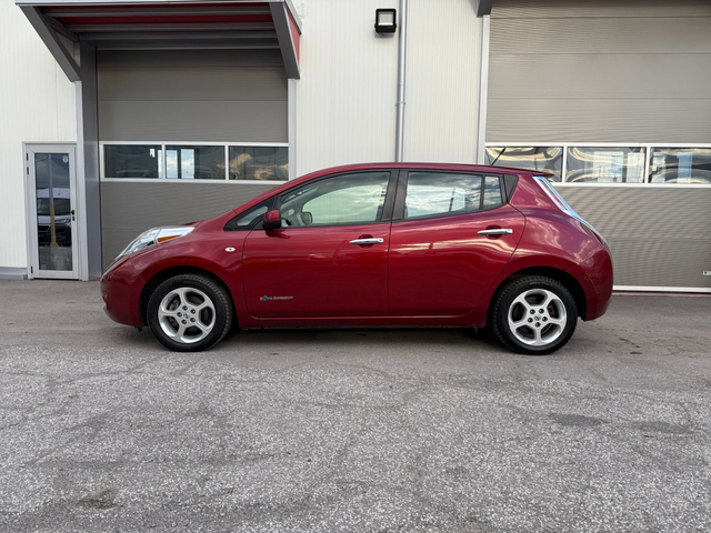 Nissan Leaf Zero Emission - автомобили, коли, обяви за нови и употребявани 1