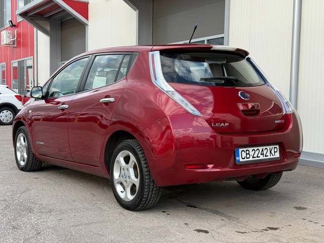 Nissan Leaf Zero Emission - автомобили, коли, обяви за нови и употребявани 2