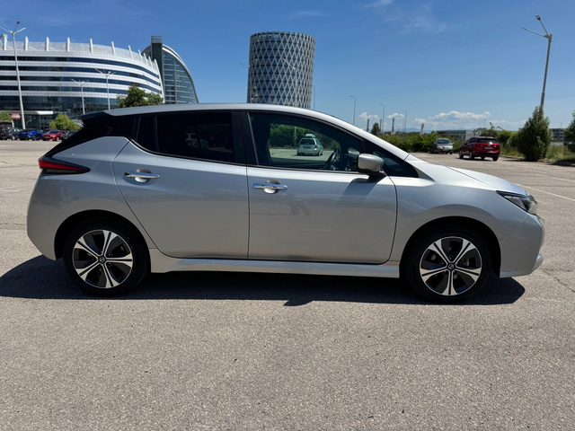 Nissan Leaf 62KW-2022-40000км-с включен ддс - автомобили, коли, обяви за нови и употребявани 3