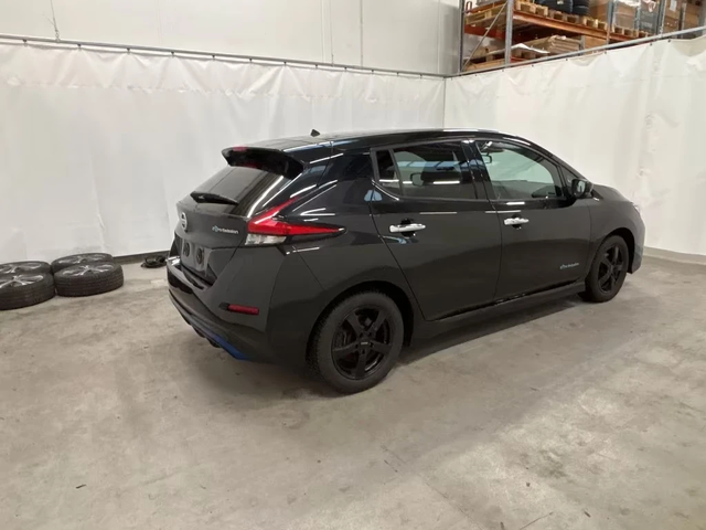 Nissan Leaf N-Connecta 40kwh 204ps - автомобили, коли, обяви за нови и употребявани 5