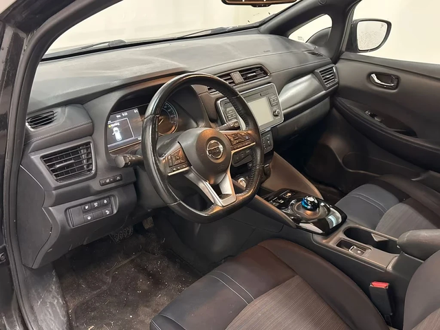 Nissan Leaf N-Connecta 40kwh 204ps - автомобили, коли, обяви за нови и употребявани 7