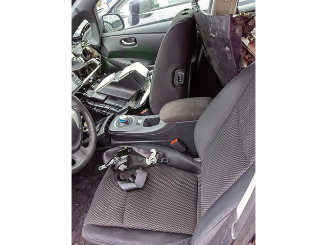 Nissan Leaf Azeo - автомобили, коли, обяви за нови и употребявани 10