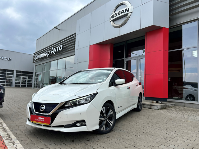 Nissan Leaf 40kwh N-Connecta - автомобили, коли, обяви за нови и употребявани 0