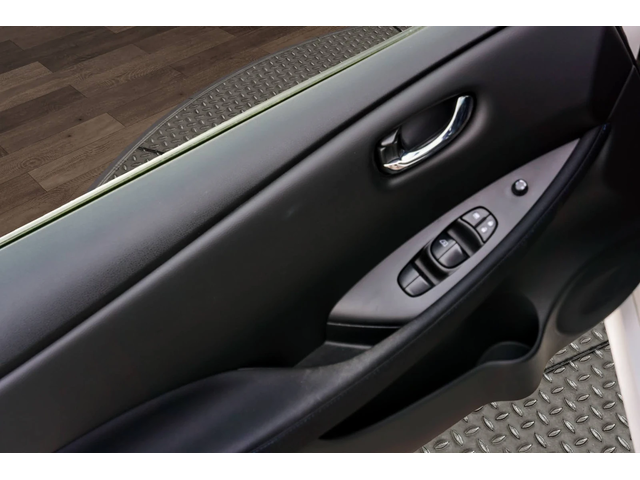 Nissan Leaf - автомобили, коли, обяви за нови и употребявани 5