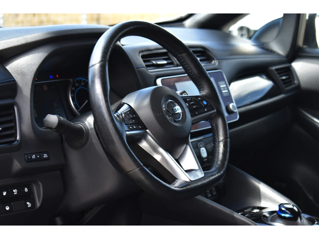 Nissan Leaf TEKNA* 62kw/h* 218k.c * WHITE_PEARL* 360CAM - автомобили, коли, обяви за нови и употребявани 9