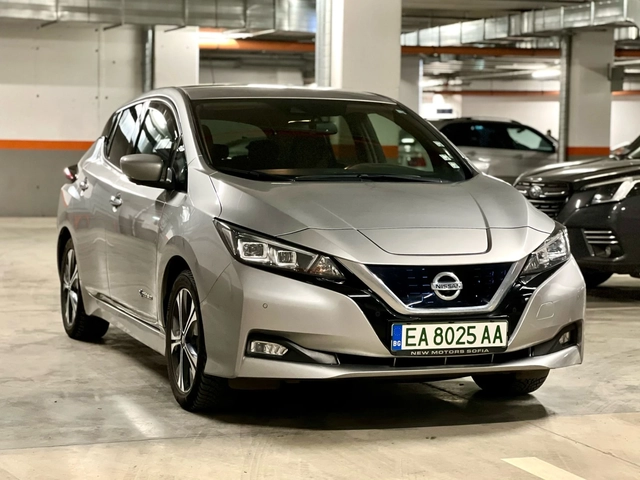 Nissan Leaf 40 KW Лизинг през Уникредит по220 евро - автомобили, коли, обяви за нови и употребявани 2