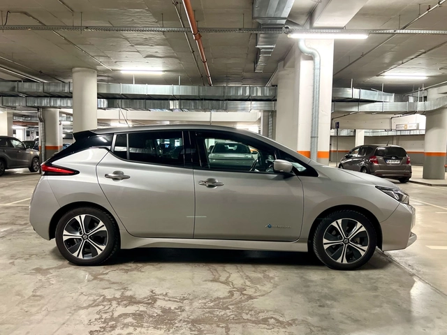 Nissan Leaf 40 KW Лизинг през Уникредит по220 евро - автомобили, коли, обяви за нови и употребявани 7