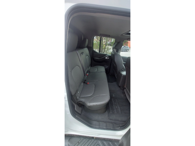 Nissan Navara 3.0 v6 Full  4x4 automat - автомобили, коли, обяви за нови и употребявани 14