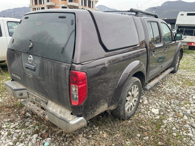 Nissan Navara 3.0DCi V6 на части - автомобили, коли, обяви за нови и употребявани 5