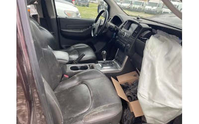 Nissan Navara 3.0DCi V6 на части - автомобили, коли, обяви за нови и употребявани 7