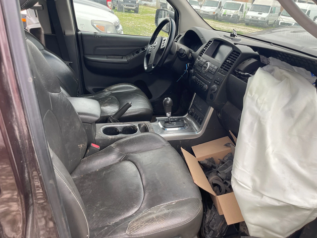 Nissan Navara 3.0DCi V6 на части - автомобили, коли, обяви за нови и употребявани 7