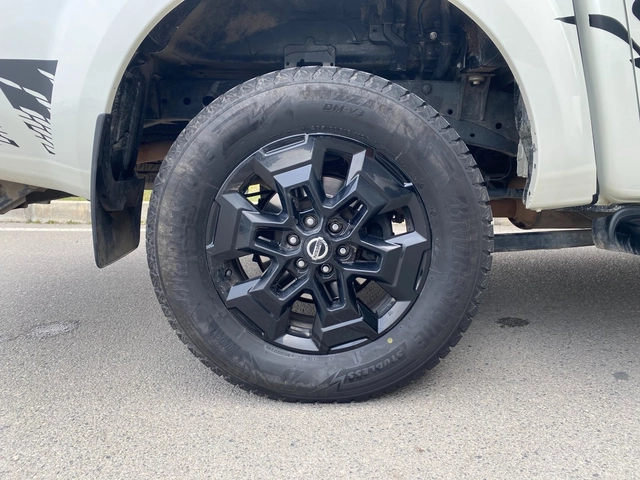 Nissan Navara 2.3 DCI 7AT Tekna - автомобили, коли, обяви за нови и употребявани 6