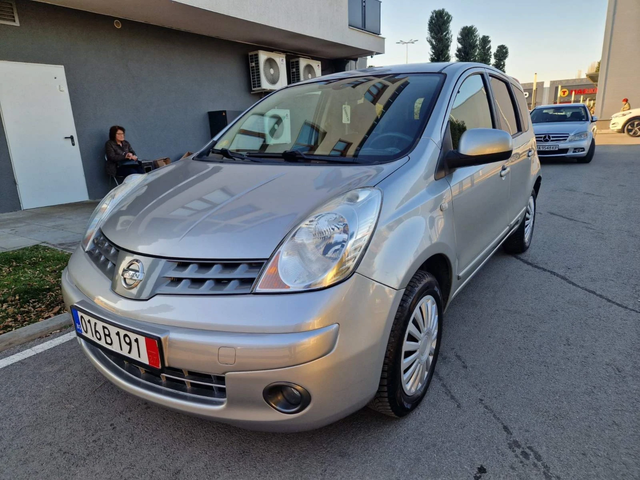 Nissan Note 1.5 - автомобили, коли, обяви за нови и употребявани 0