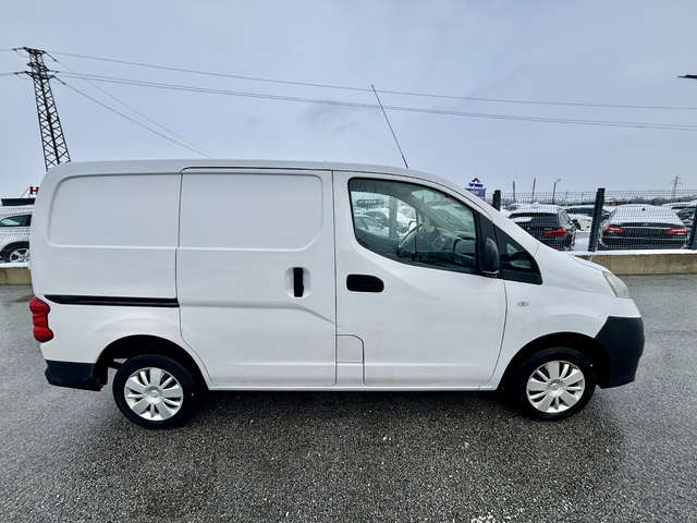 Nissan NV-200 - автомобили, коли, обяви за нови и употребявани 4