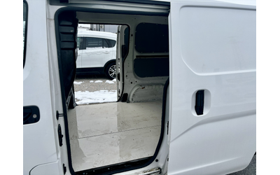 Nissan NV-200 - автомобили, коли, обяви за нови и употребявани 7