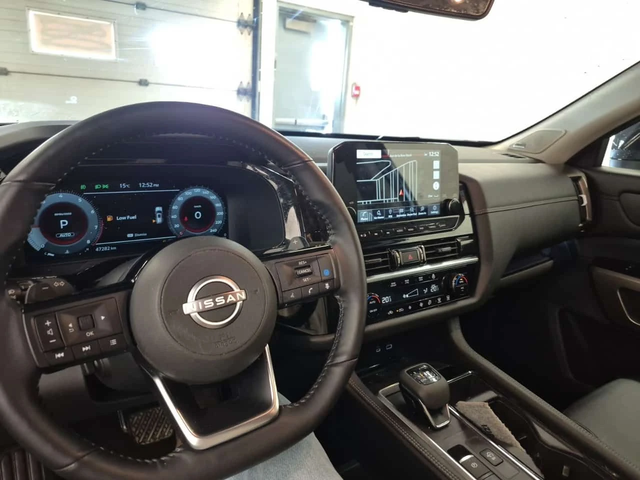 Nissan Pathfinder | PLATINUM 4WD | HEAD-UP | 360 | ОБДУХВАНЕ - автомобили, коли, обяви за нови и употребявани 8